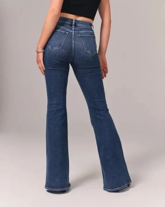 Closette | High-Waisted Straight Fit Jeans For Woman