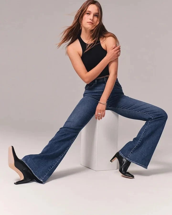 Closette | High-Waisted Straight Fit Jeans For Woman